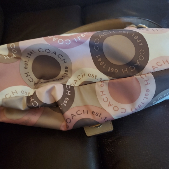 Coach button optic art genuine handbag - Picture 6 of 6